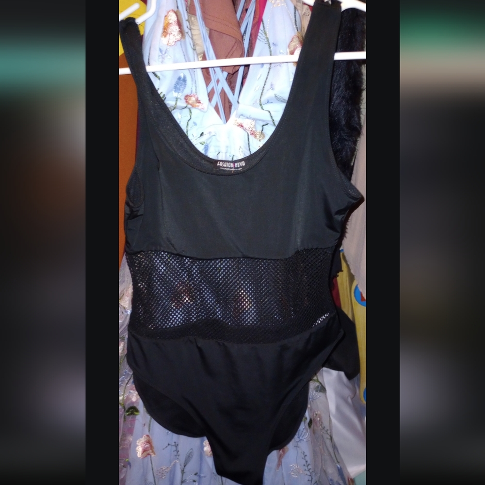 FASHION NOVA ONE PIECE SWIMSUIT